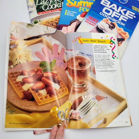 Pillsbury Cookbooks Lot Of 5 1988 1993 Bake-Off BBQ Party Summer Recipe Cooking - Picture 12 of 15